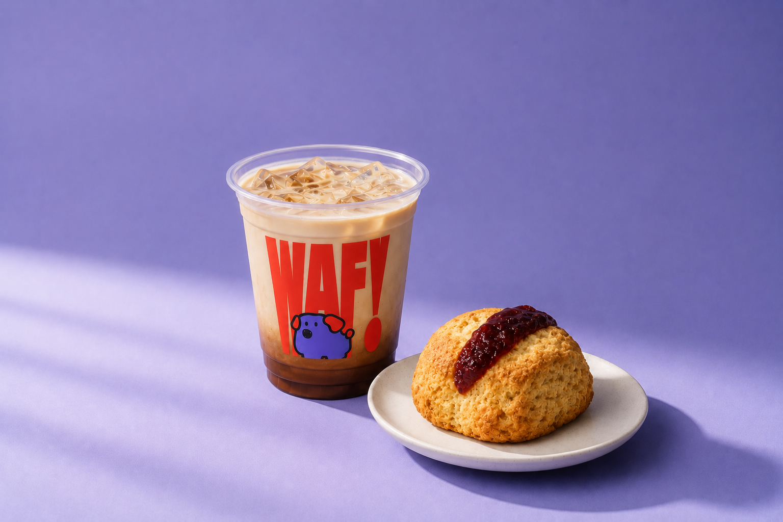WAF 아이스커피와 디저트 연출
